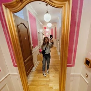 Meet your Posher, Faith